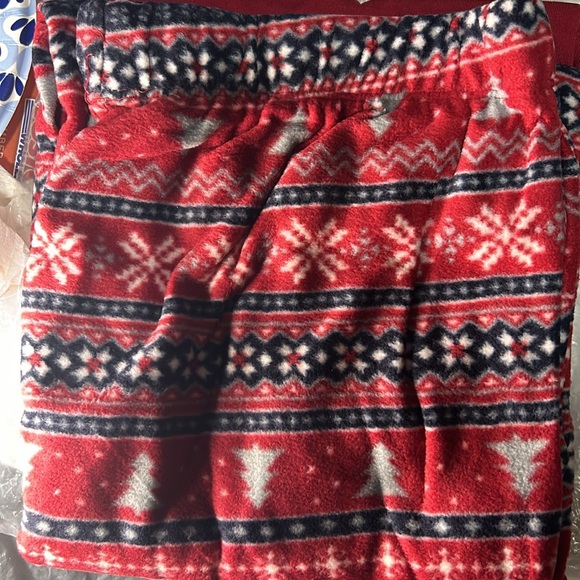 New Cuddl Duds Women Pajamas. - Picture 3 of 6